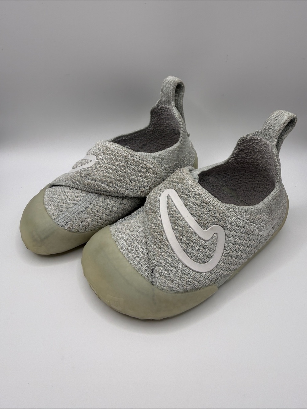 Nike Swoosh 1 Phantom Vast Gray Flyknit Toddler Shoes FB3244-002 - Picture 6 of 6